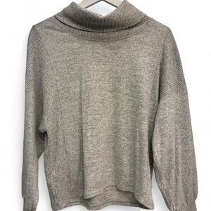 89th & Madison Light Gray Turtle Neck Sweater